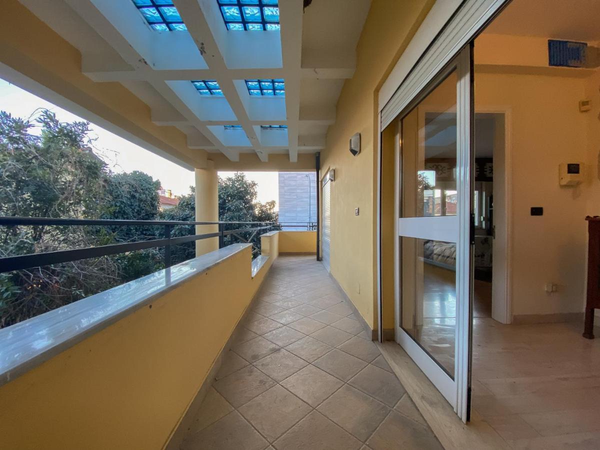 Blue Door Hostel 地拉那 外观 照片